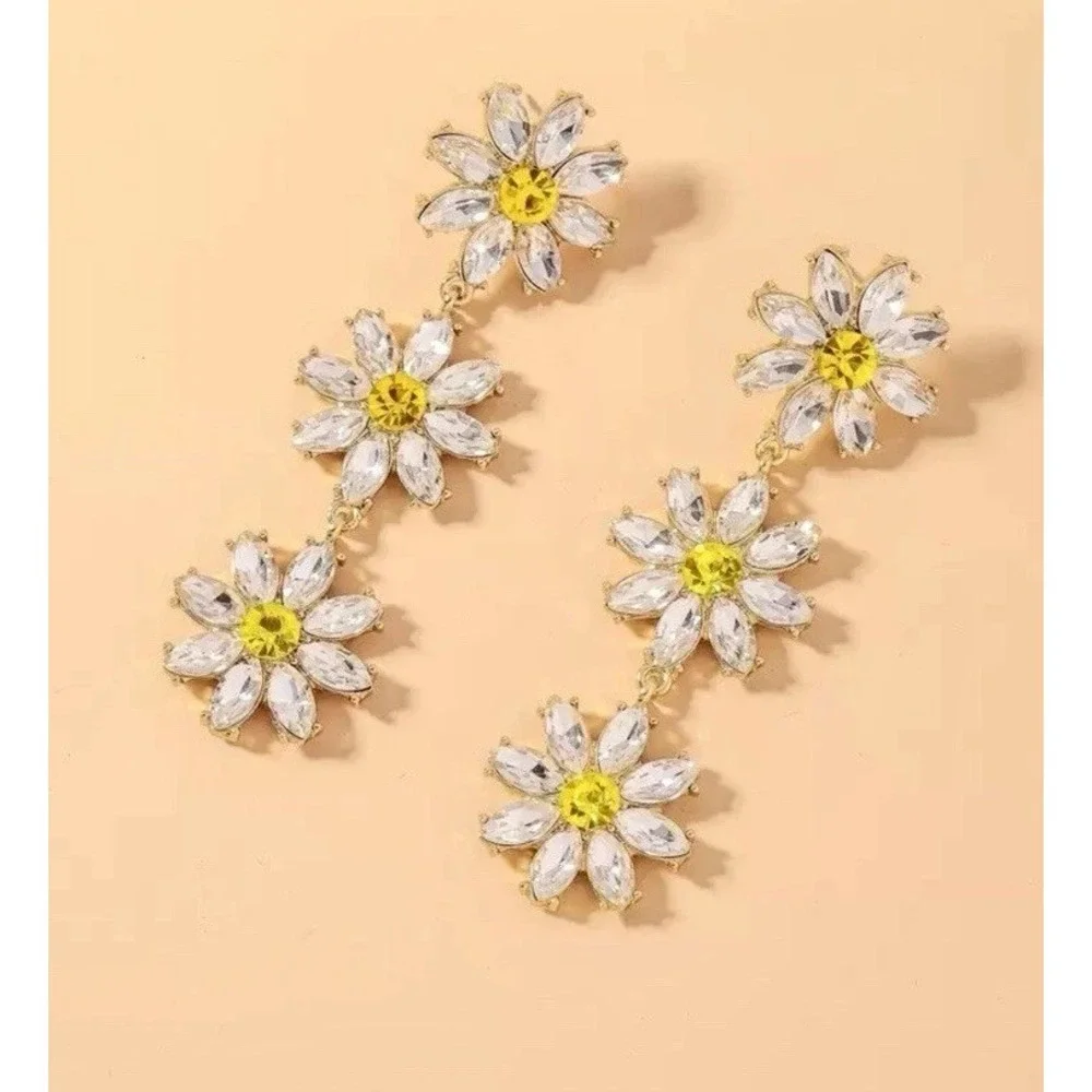 Daisy Flower Statement Dangle Earrings Multi-color Rhinestone Fine Jewelry - Picture 3 of 3